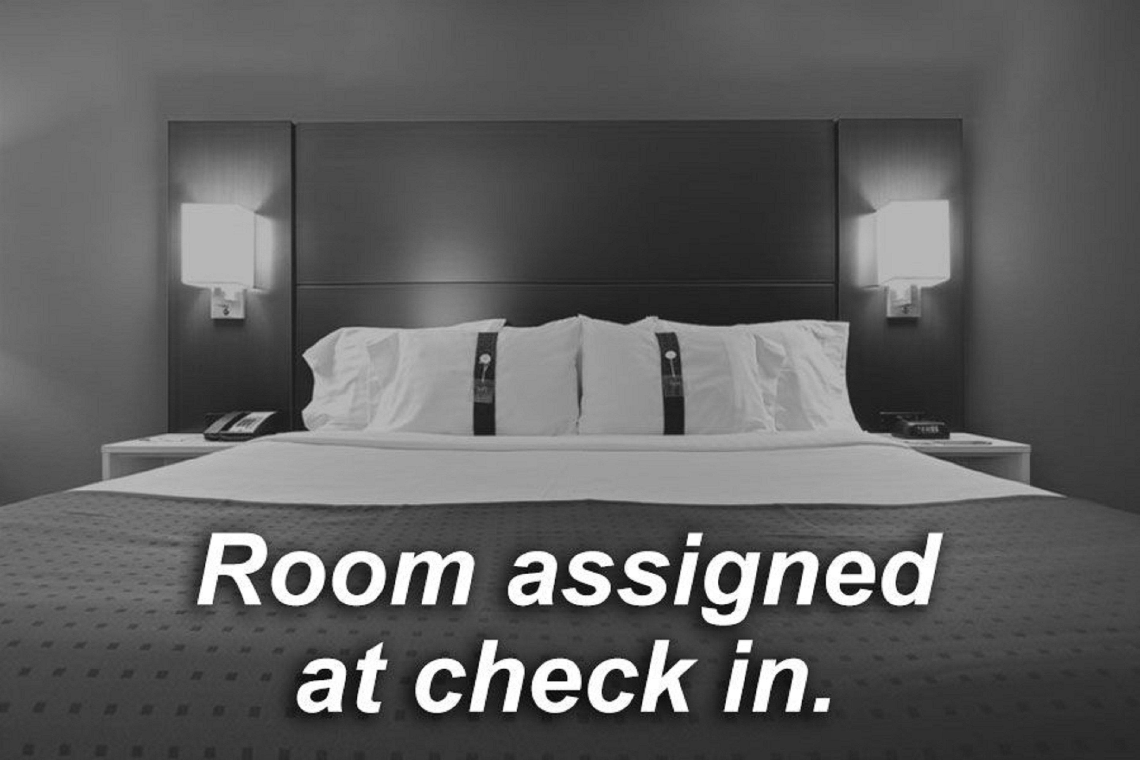 Holiday Inn Express & Suites - Sharon-Hermitage By Ihg West Middlesex Bagian luar foto