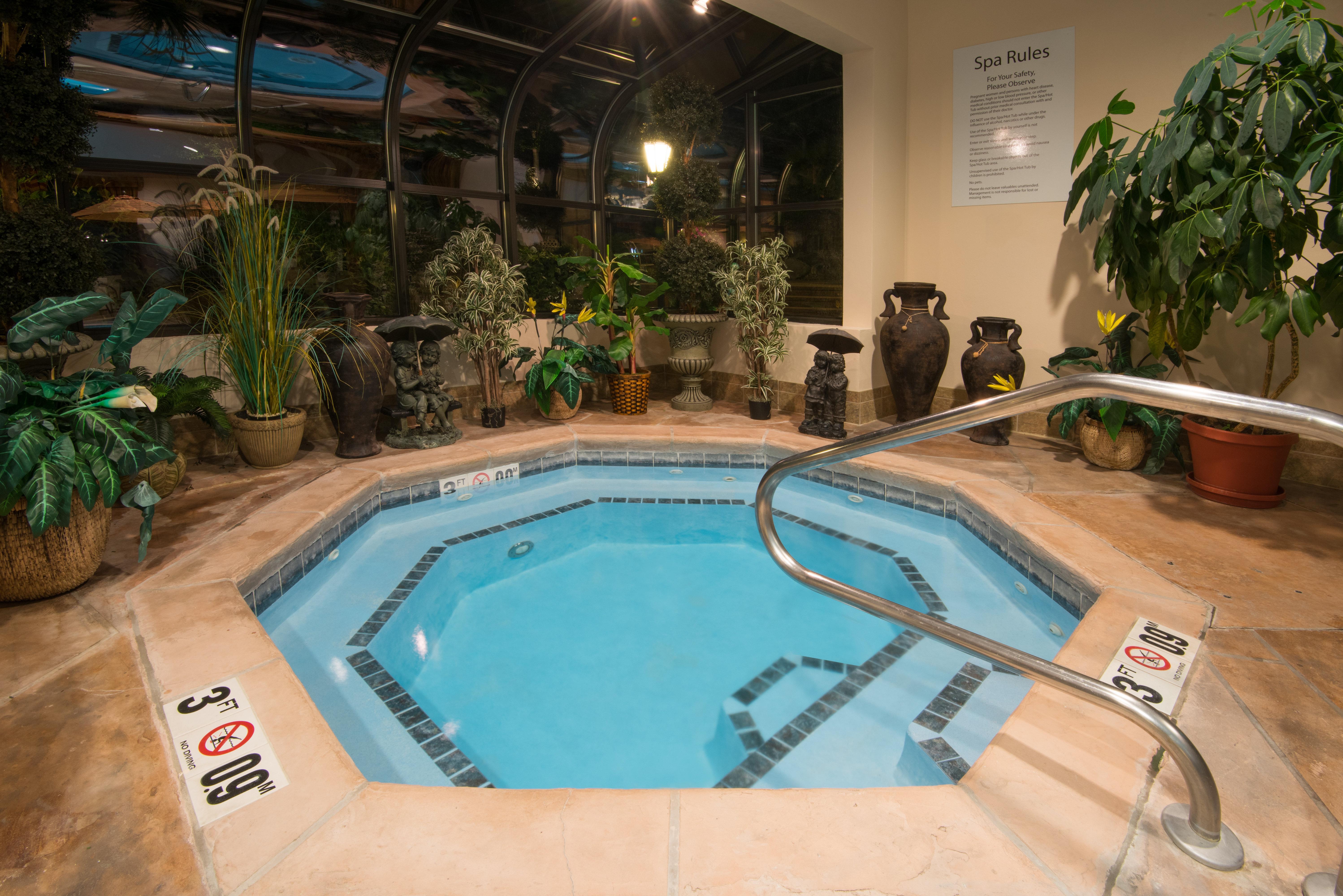 Holiday Inn Express & Suites - Sharon-Hermitage By Ihg West Middlesex Bagian luar foto