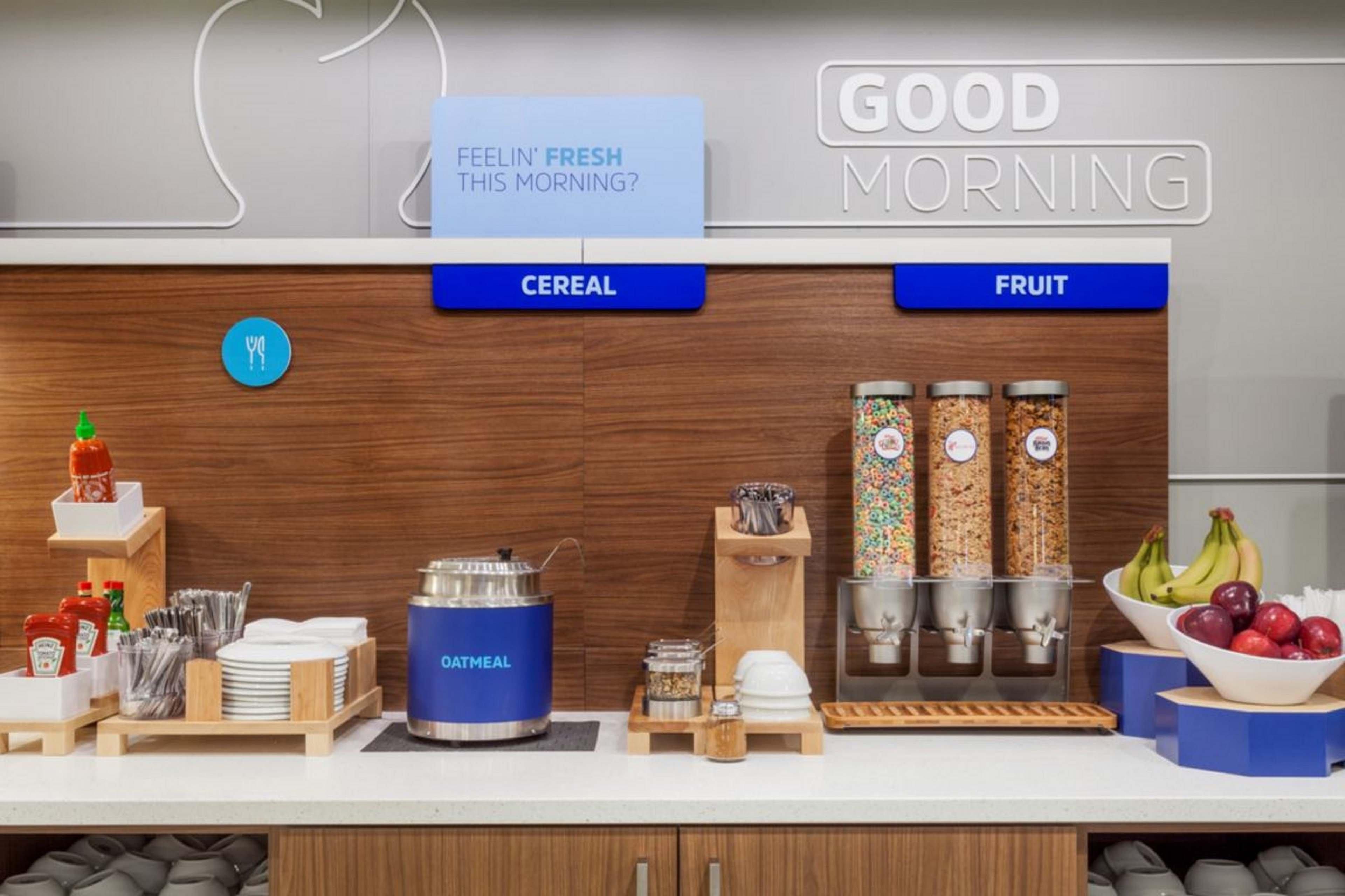 Holiday Inn Express & Suites - Sharon-Hermitage By Ihg West Middlesex Bagian luar foto