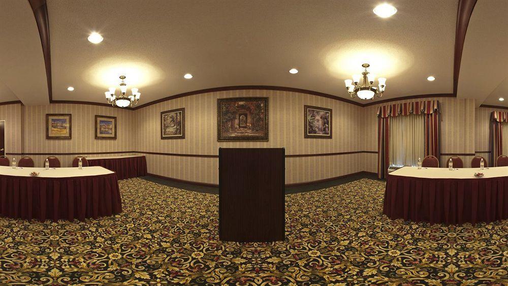 Holiday Inn Express & Suites - Sharon-Hermitage By Ihg West Middlesex Bagian luar foto