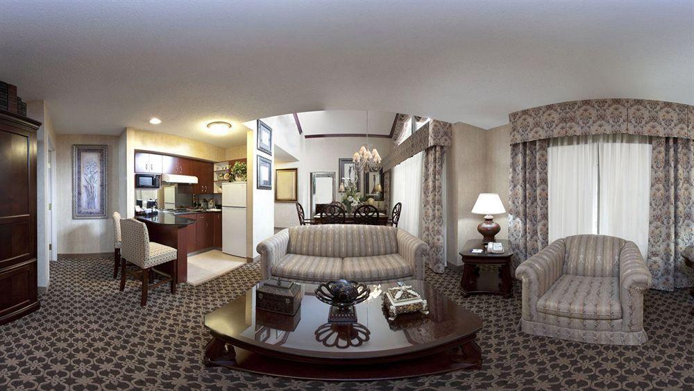 Holiday Inn Express & Suites - Sharon-Hermitage, An Ihg Hotel West Middlesex Bagian luar foto