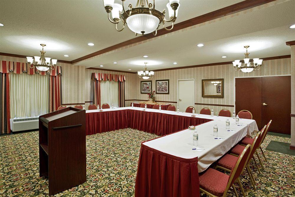 Holiday Inn Express & Suites - Sharon-Hermitage By Ihg West Middlesex Fasilitas foto